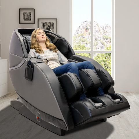 Kyota Kansha M878 4D Massage Chair Lifestyle Image